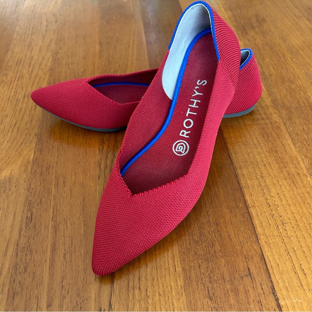 ❤️Rothy's The Point Red Flats 7.5❤️